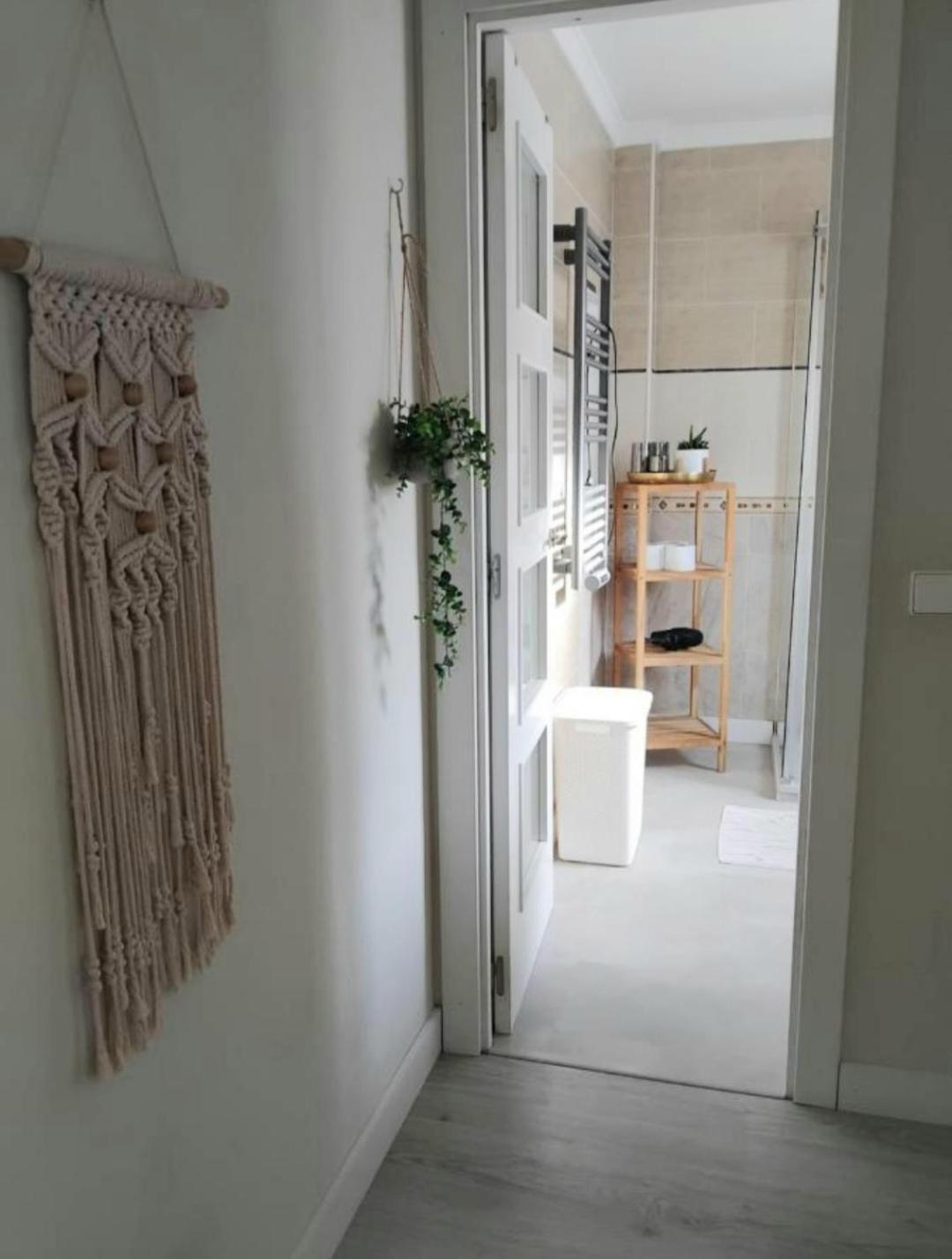 פואנגירולה New City Penthouse Near Beach With Sunny Balcony מראה חיצוני תמונה