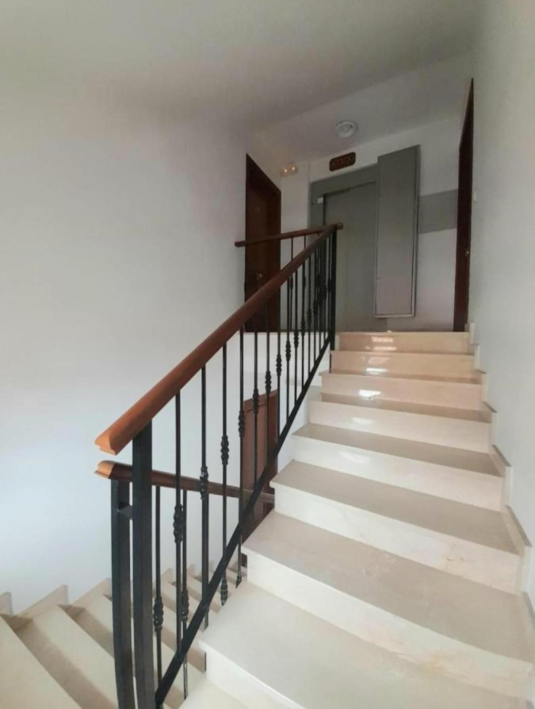 פואנגירולה New City Penthouse Near Beach With Sunny Balcony מראה חיצוני תמונה